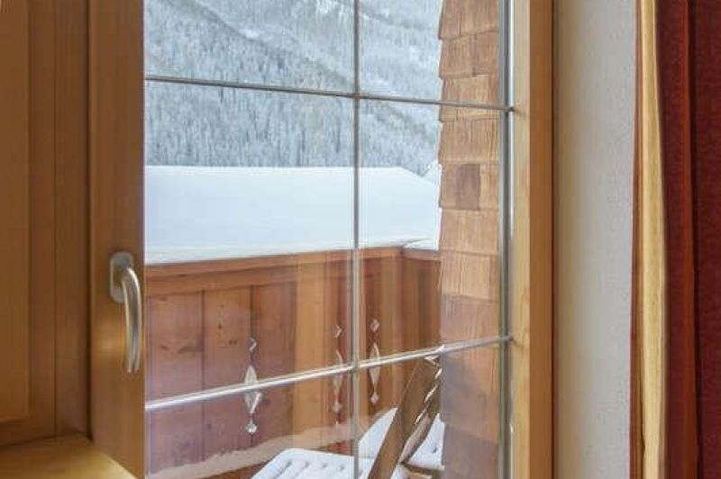 Balkon im Doppelzimmer im Hotel Bacherhof am Arlberg